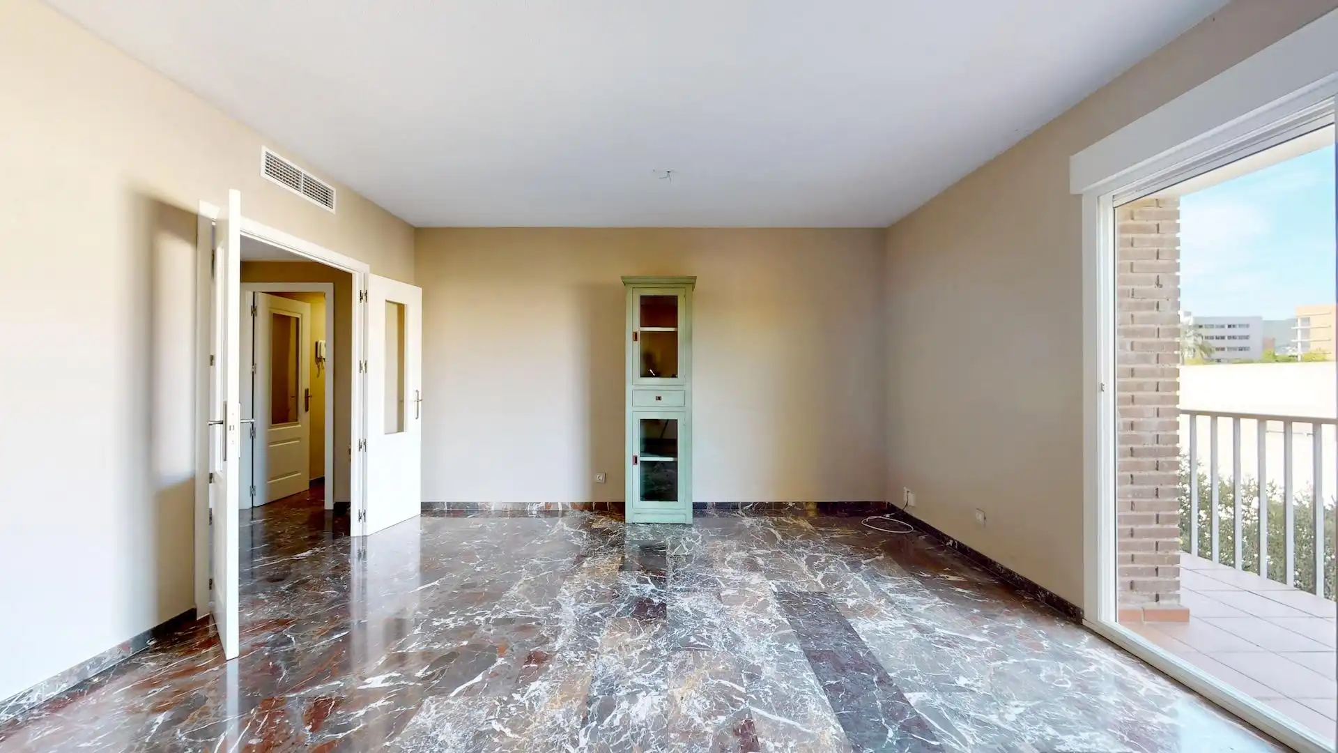 Piso en venta en Córdoba con Aire acondicionado, Terraza y Trastero