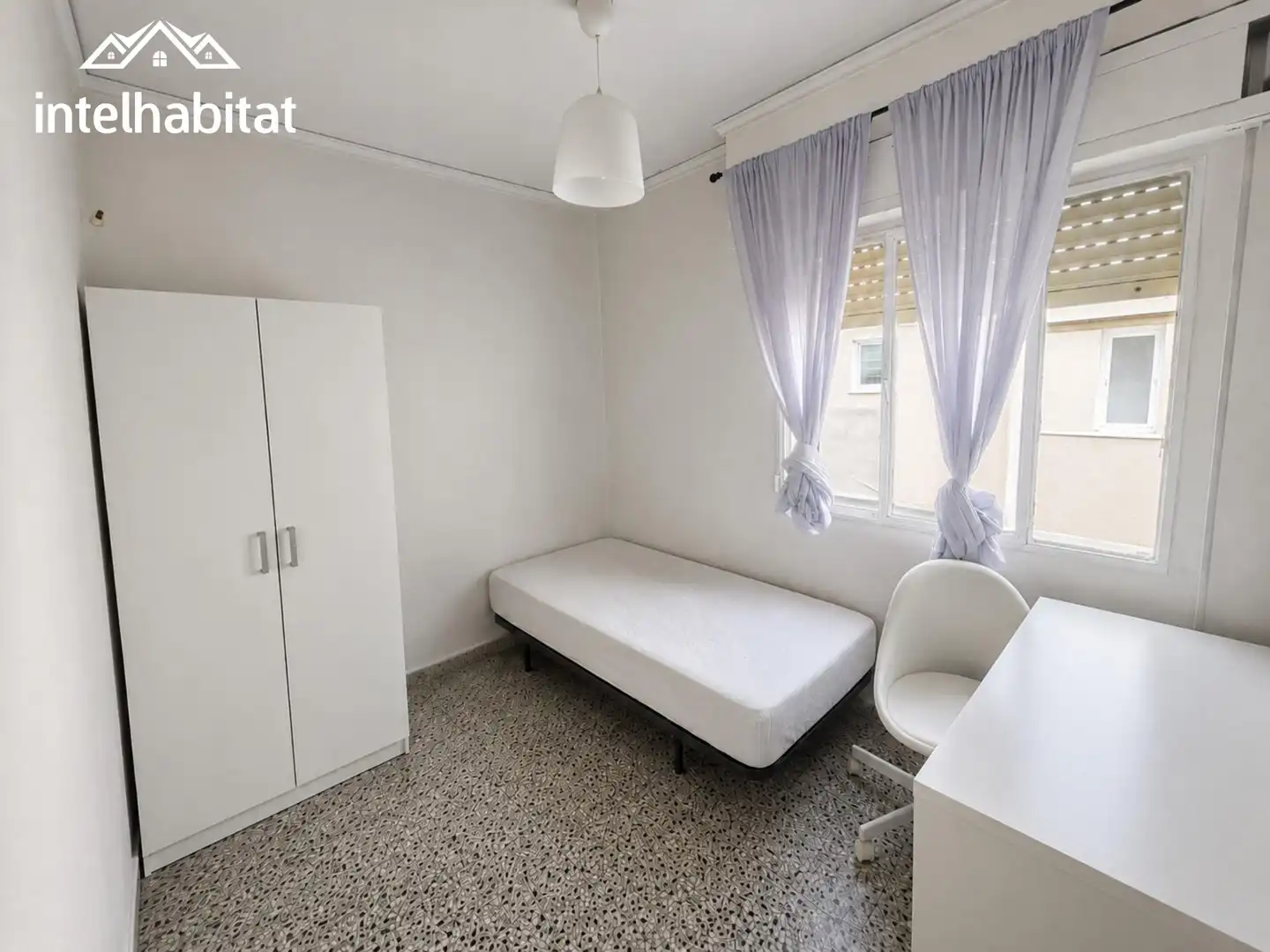 Habitación de Piso en venta en Gandia con Terraza, Amueblado y Balcón
