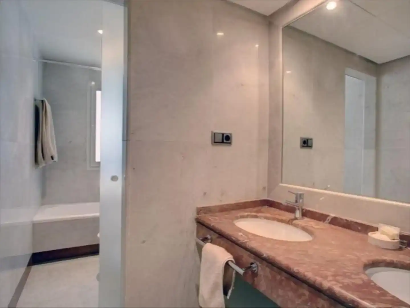 Bathroom of Flat for rent in Isla Canela