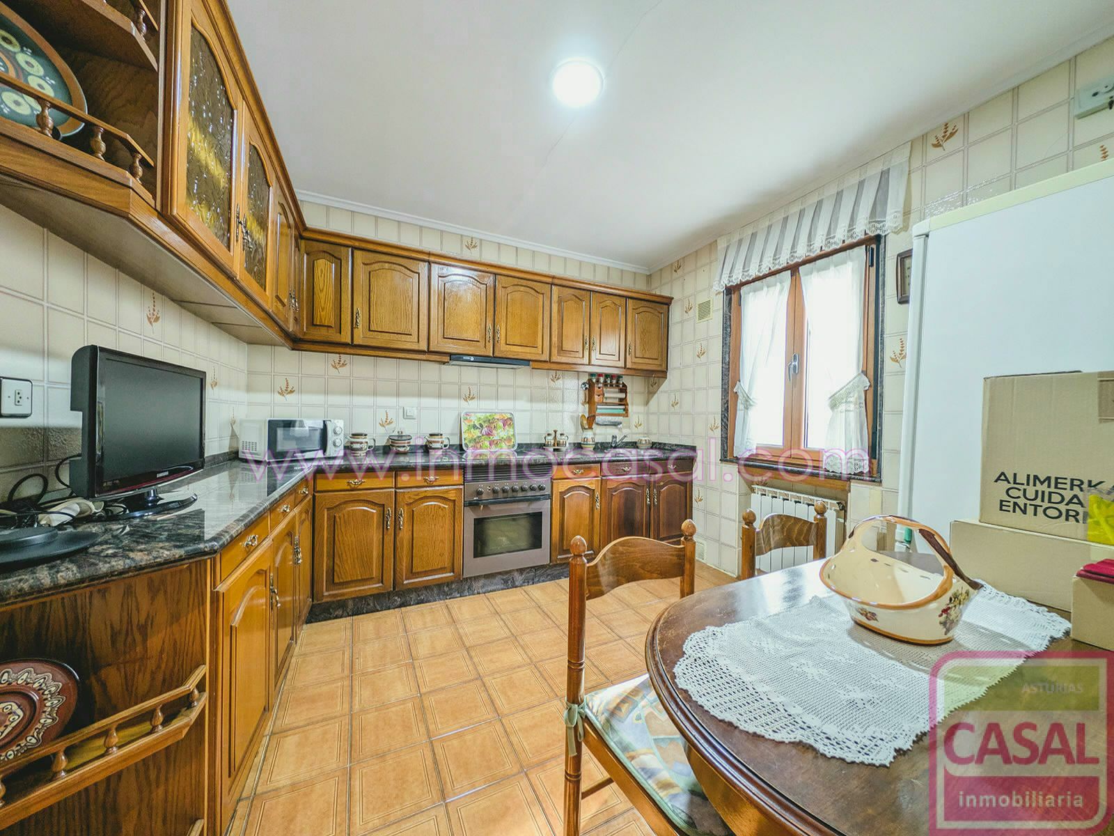 Kitchen of Flat for sale in Mieres (Asturias)  with Heating, Storage room and Furnished