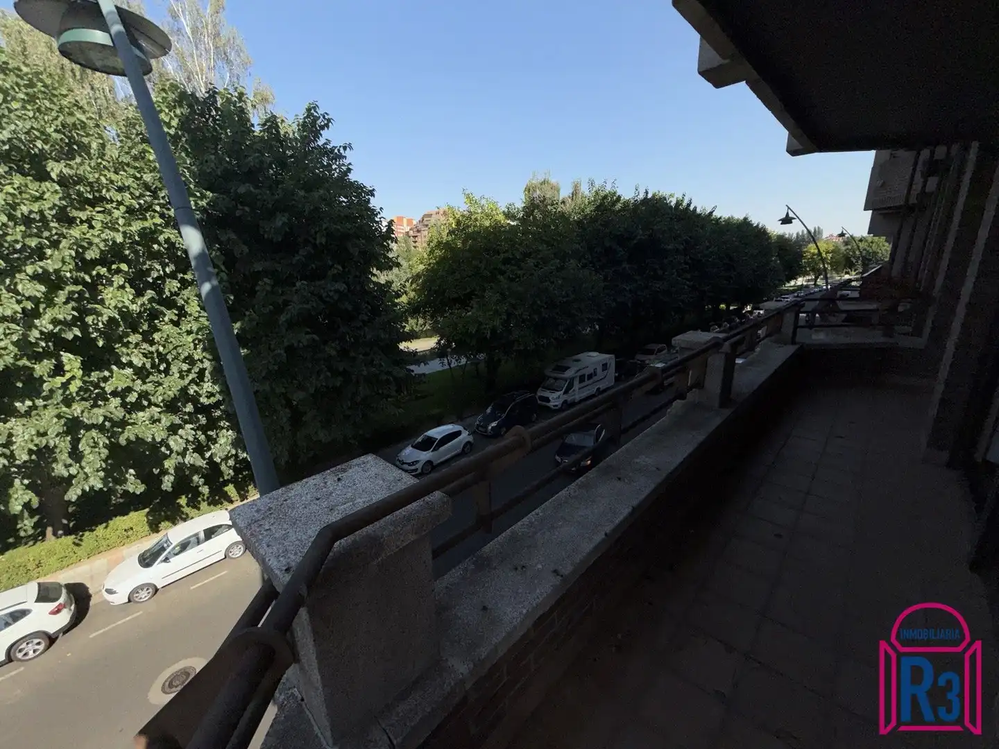 Wohnung zur Miete in Quiñones de León, Crucero