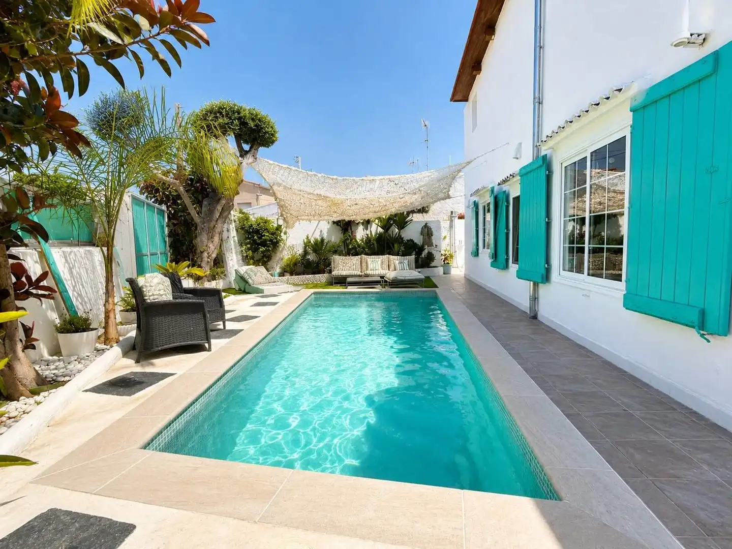 Piscina de Casa o xalet en venda en Sitges amb Calefacció, Jardí privat i Traster