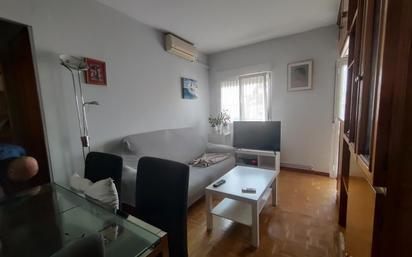 Living room of Flat for sale in  Madrid Capital  with Air Conditioner, Heating and Terrace