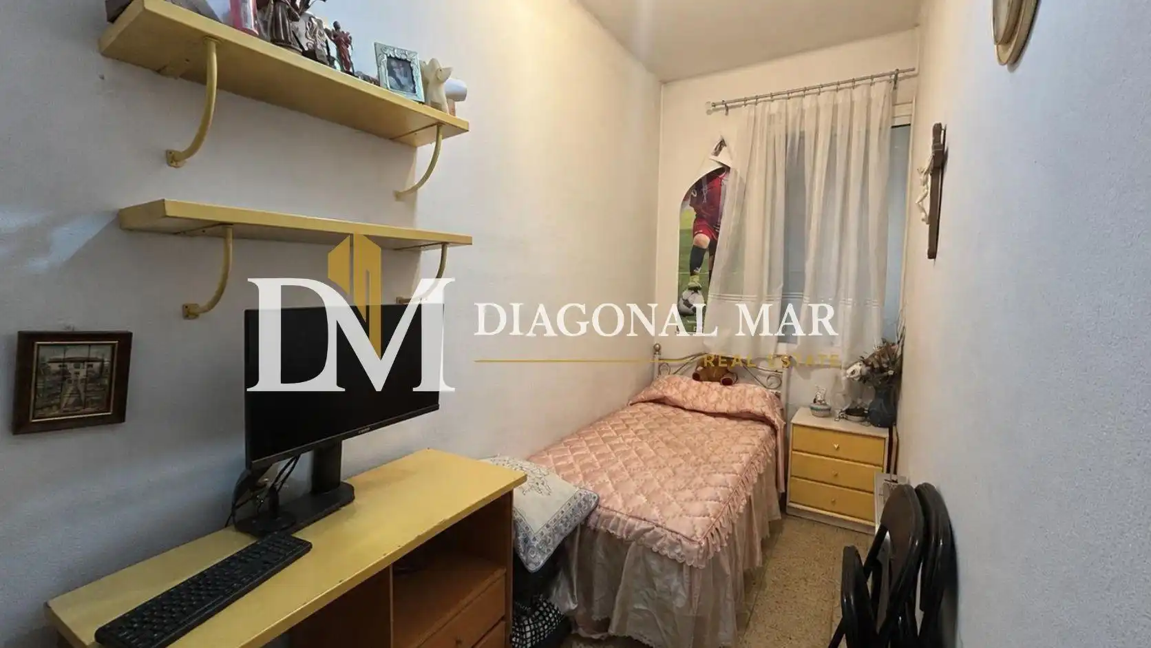 Habitación de Piso en venta en Barcelona con Aire acondicionado y Balcón