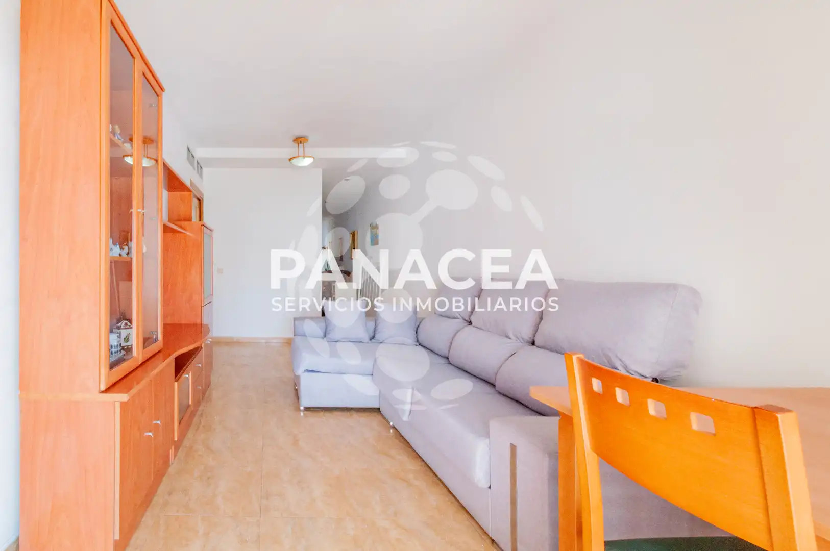 Sala de estar de Piso en venta en Roquetas de Mar con Amueblado, Horno y Lavadora