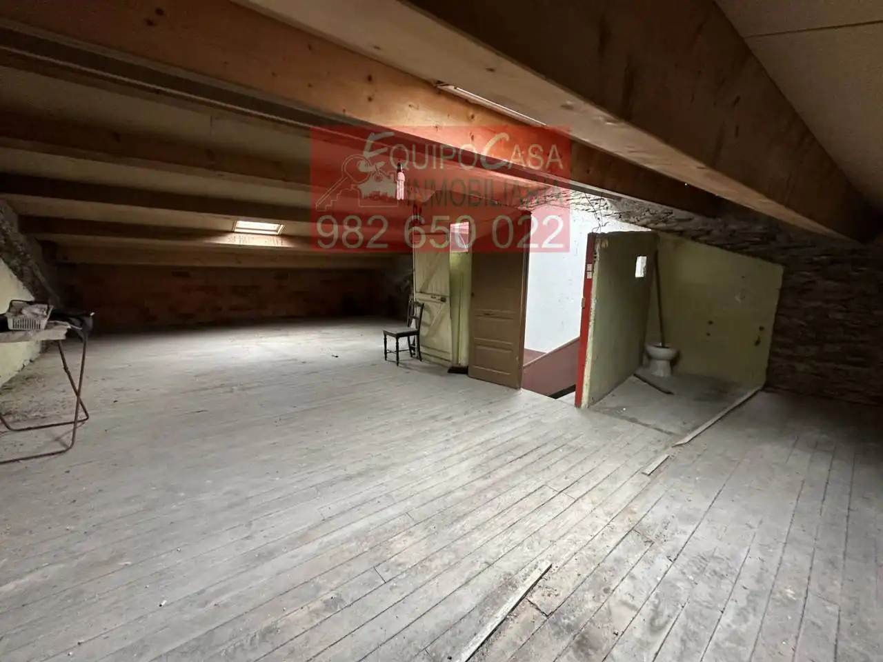Casa adosada en venta en Lugo con Jardín privado, Terraza y Alarma