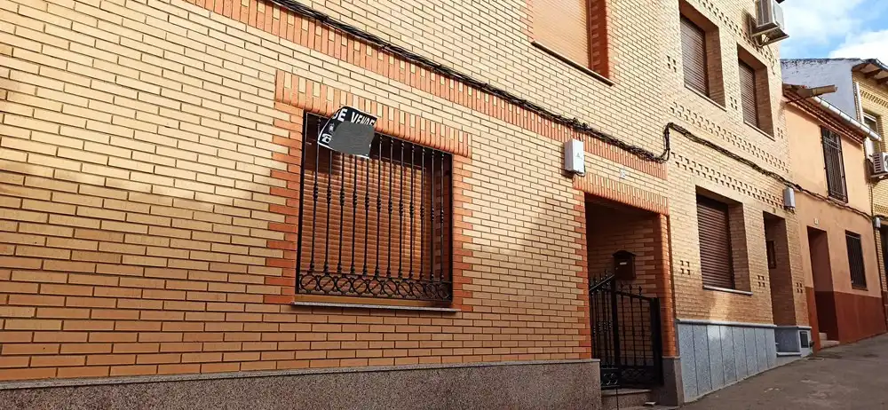 Exterior view of Houses for sale in Navalpino  with Heating and Terrace