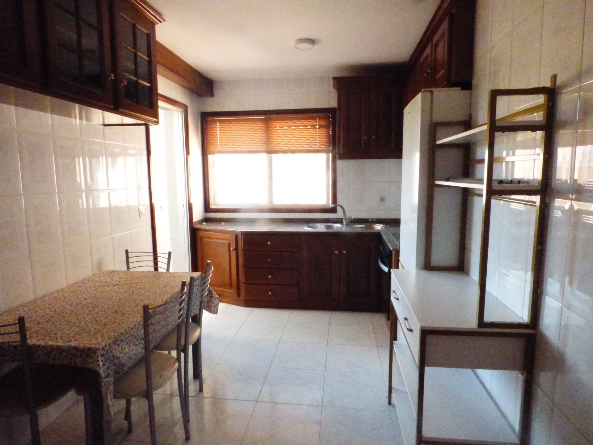 Kitchen of Flat to rent in Vigo   with Heating, Parquet flooring and Storage room