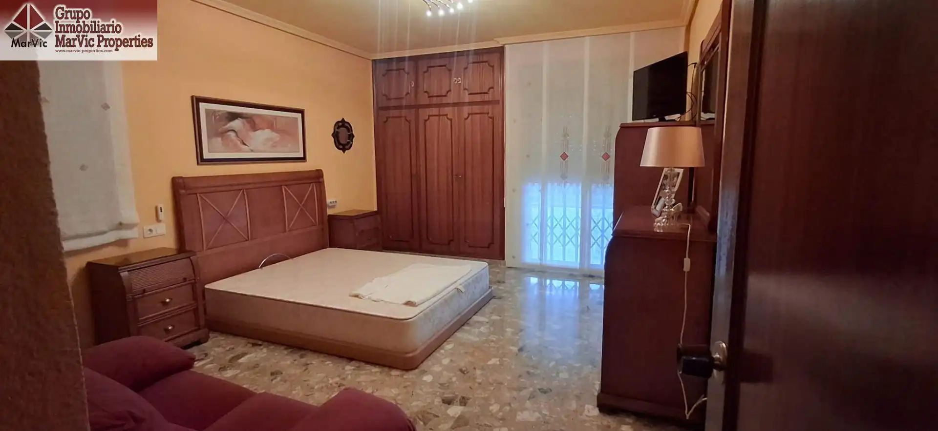 Dormitori de Casa o xalet en venda en Benidorm amb Aire condicionat, Jardí privat i Terrassa