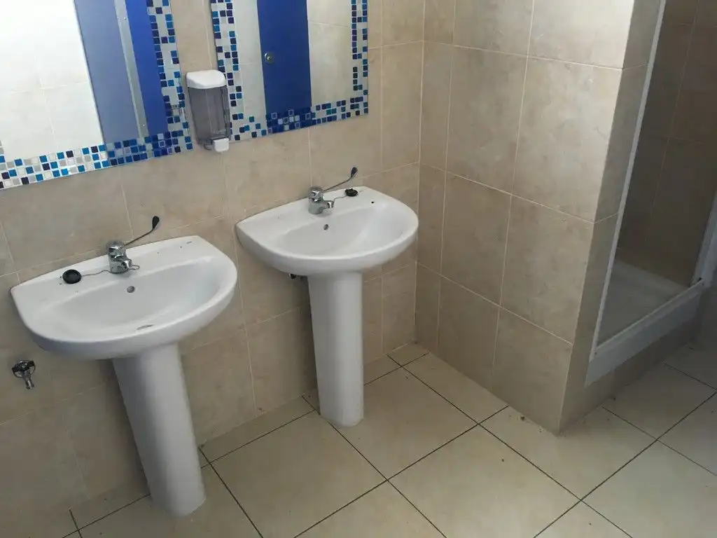 Bathroom of Commercial properties for rent in Narón
