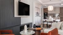 Living room of Flat for sale in  Madrid Capital  with Air Conditioner, Heating and Storage room