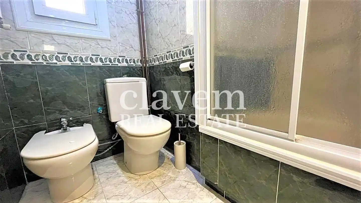 Baño de Ático en venta en Barcelona con Aire acondicionado, Calefacción y Terraza