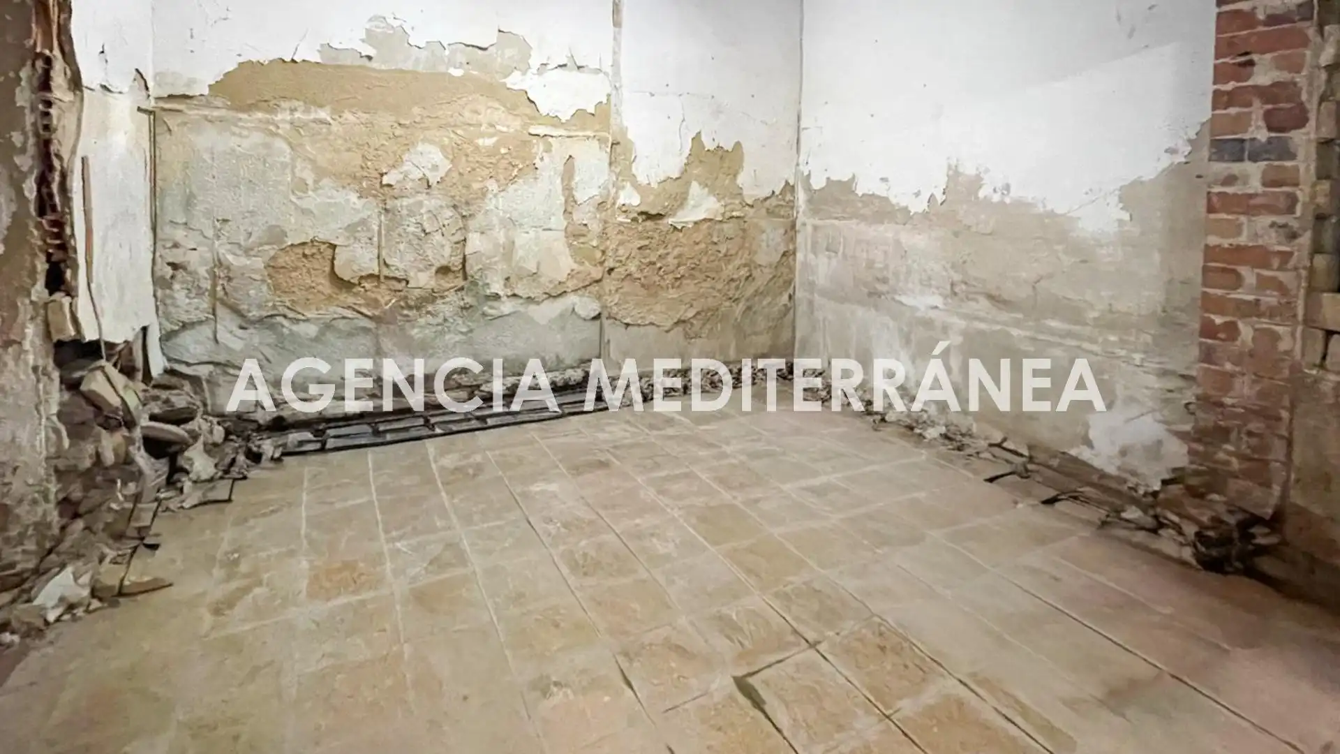 Local en venda en Valencia amb Aire condicionat