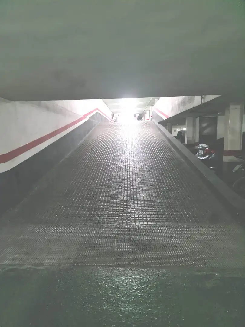 Einzelparkplatz mit Aufzug zum Verkauf in Avinguda de Blasco Ibáñez, imagen 9