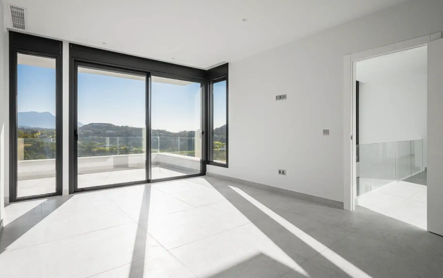 Villa mit Terrasse zum Verkauf in Montemayor - Marbella Club, imagen 7