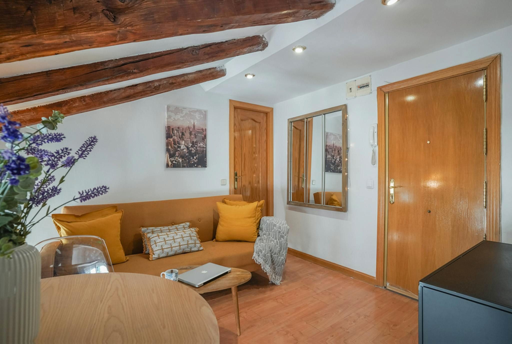 Sala d'estar de Pis de lloguer en  Madrid Capital amb Calefacció, Moblat i Rentadora