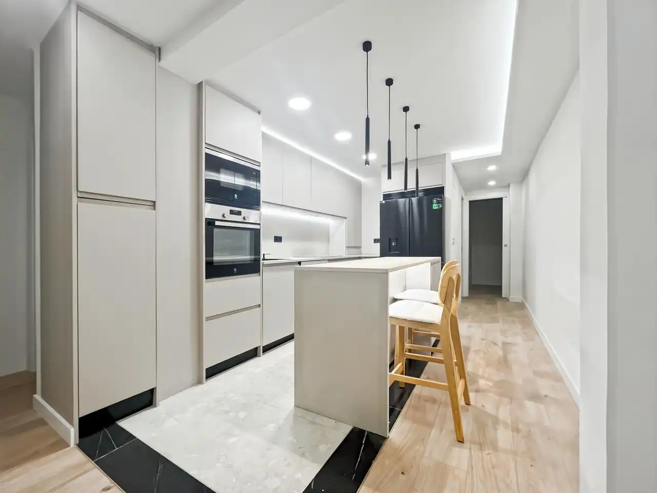 Appartamento con terrazza in vendita a Calle de Salamanca, imagen 3