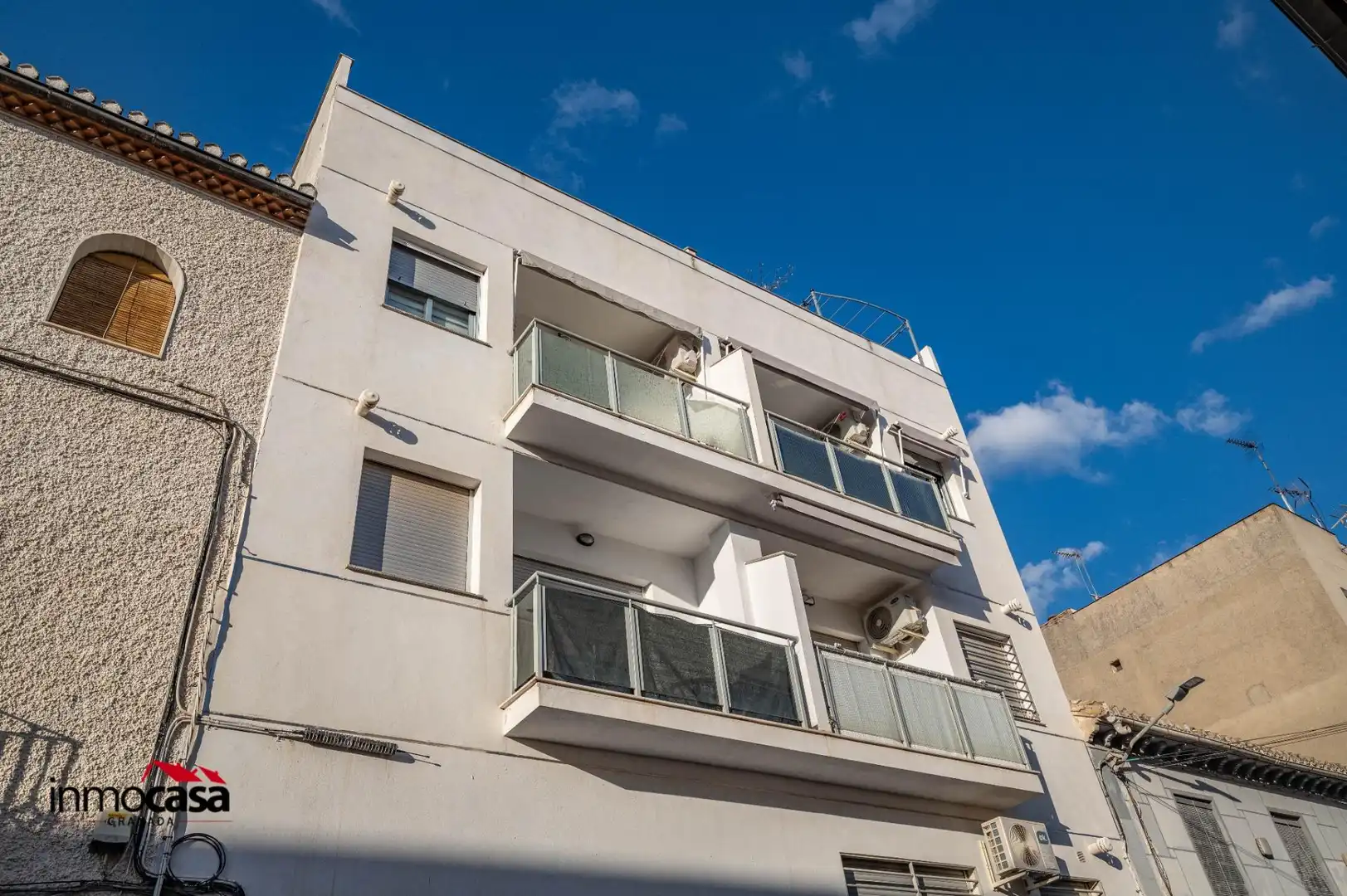 Vista exterior de Piso en venta en Atarfe con Piscina comunitaria