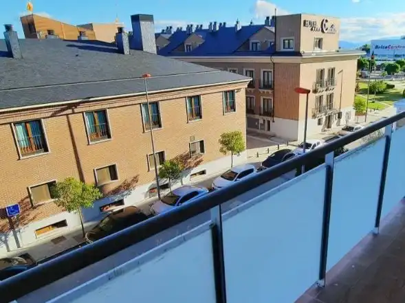 Vista exterior de Dúplex en venda en Ávila Capital amb Terrassa, Piscina i Balcó