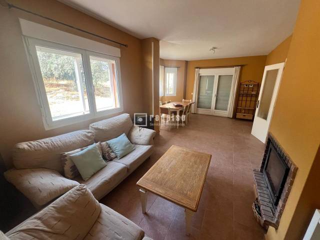 Casa-chalet en Alquiler en Los Ángeles de San Rafael