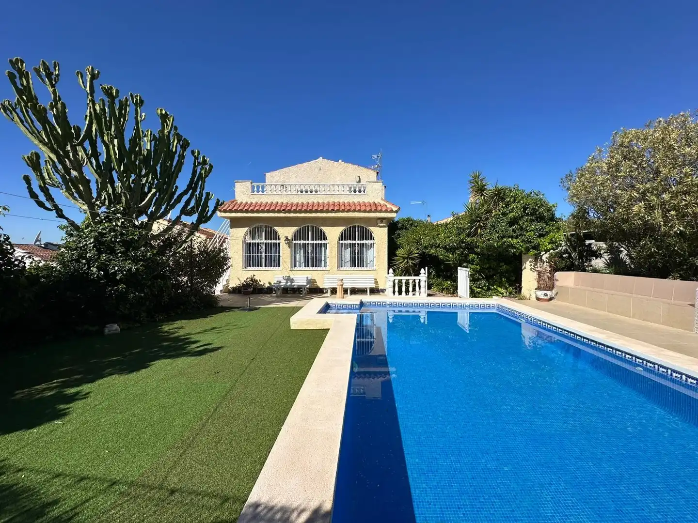 House with terrace for sale in San Fulgencio