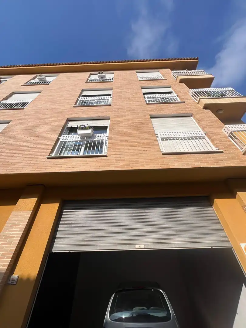 Vista exterior de Planta baixa en venda en Murcia amb Aire condicionat, Traster i Moblat