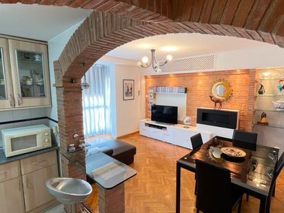 Living room of Flat for sale in  Madrid Capital  with Air Conditioner and Swimming Pool