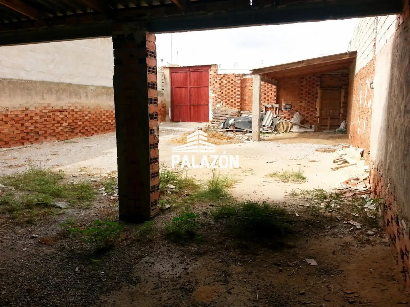 Terreny industrial en venda en Catral