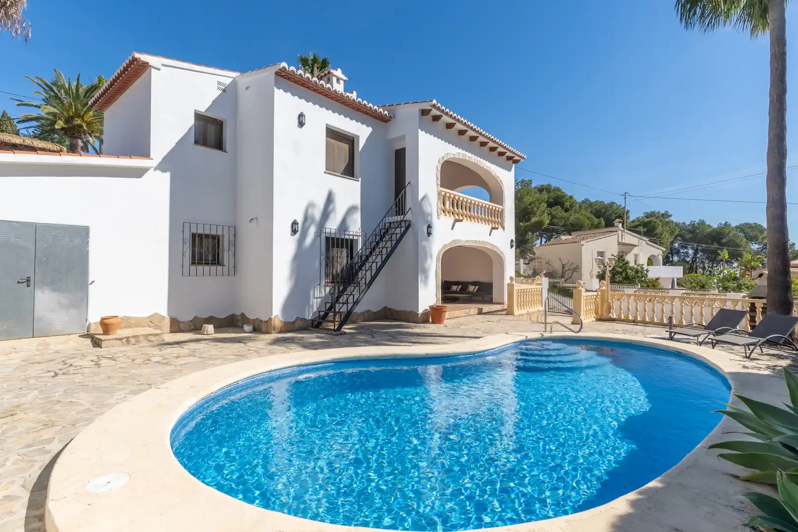Außenansicht von Haus oder Chalet zum Verkauf in Moraira mit Klimaanlage