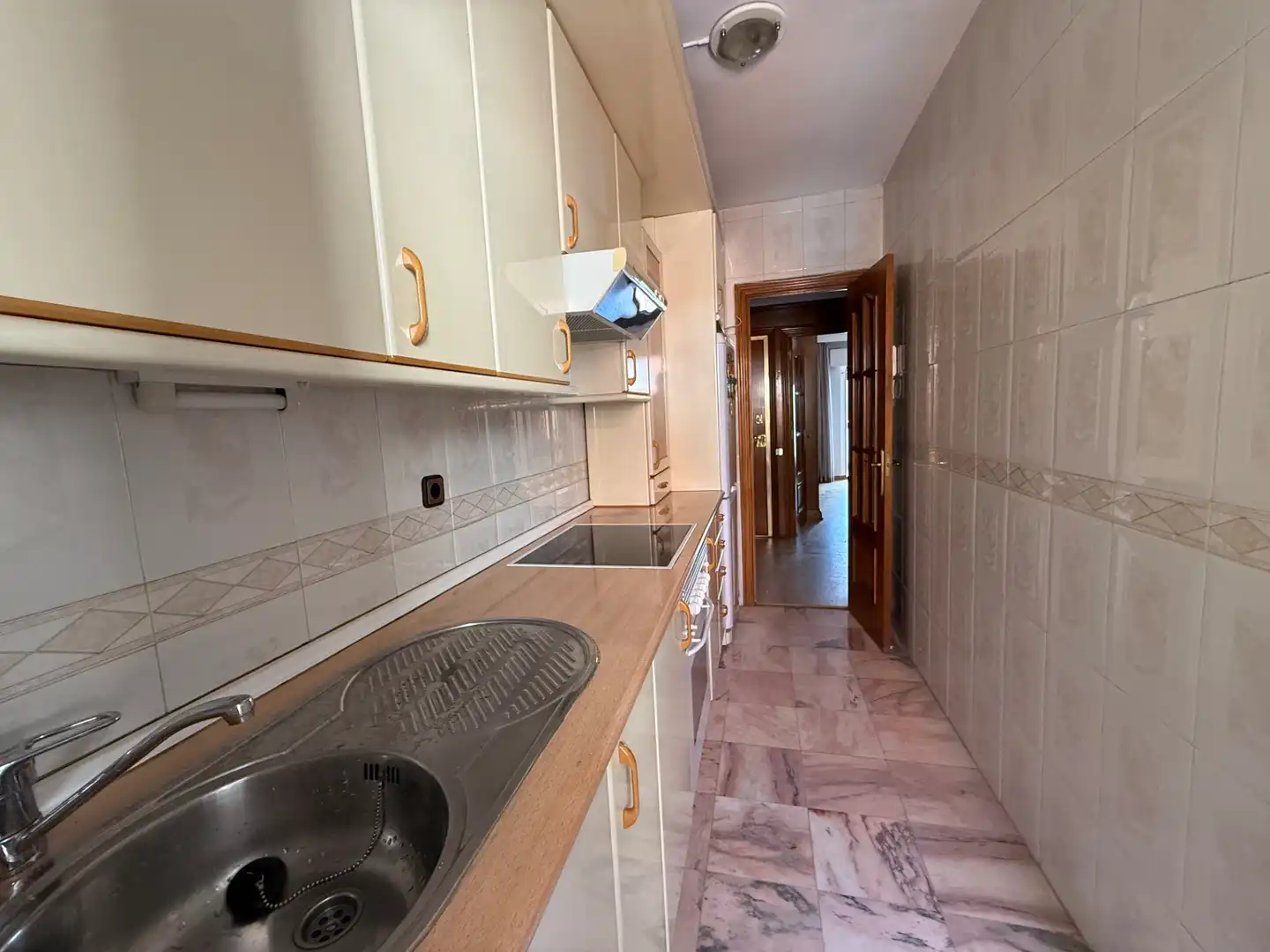 Cuina de Pis en venda en Madrid amb Aire condicionat, Calefacció i Terrassa