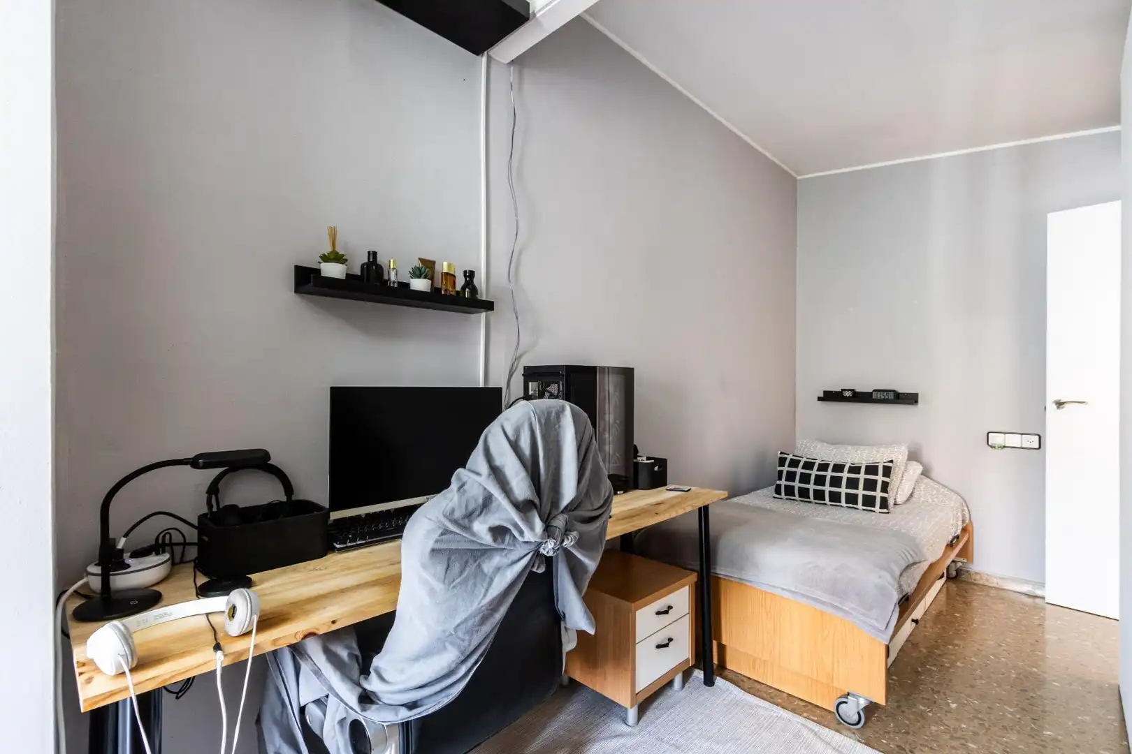 Bedroom of Flat for sale in Sabadell  with Heating, Storage room and Balcony