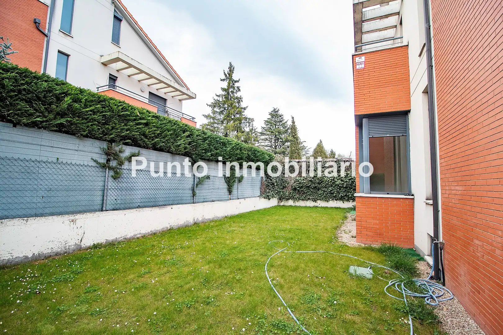 Houses for sale in Valladolid  with Heating, Private garden and Parquet flooring