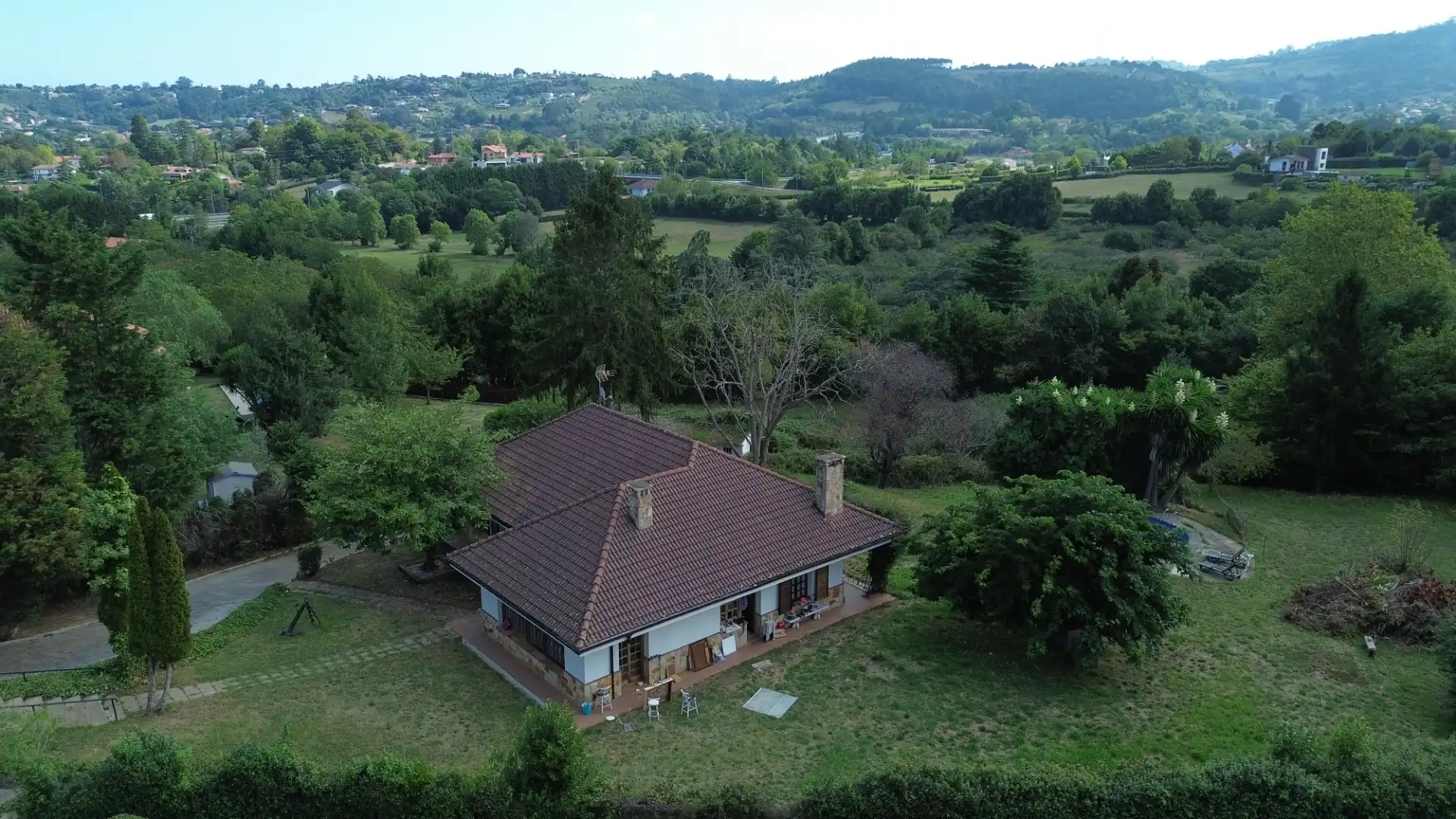 Außenansicht von Haus oder Chalet zum Verkauf in Gijón  mit Heizung, Privatgarten und Parkett