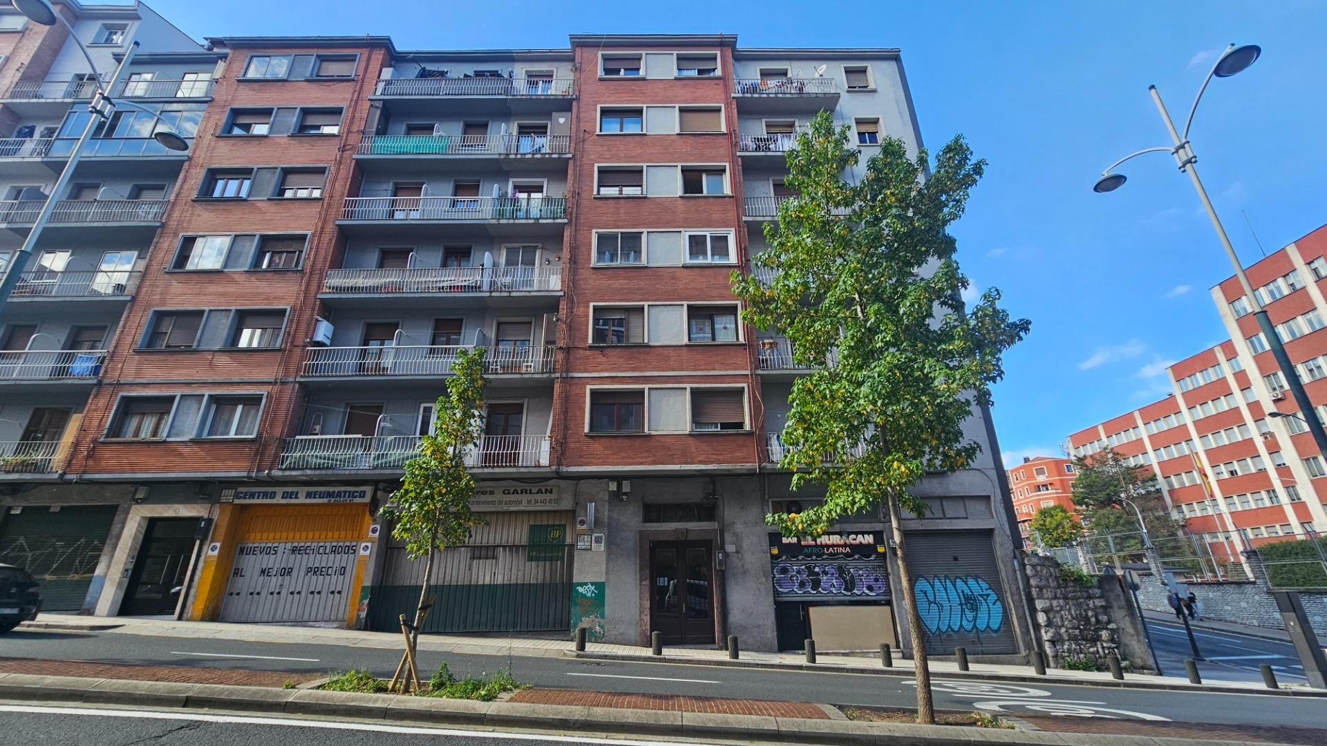 Exterior view of Flat for sale in Bilbao   with Heating and Balcony