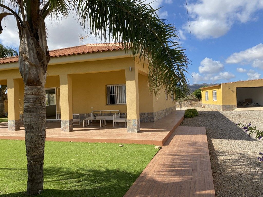 Exterior view of House or chalet for sale in Cartagena  with Microwave