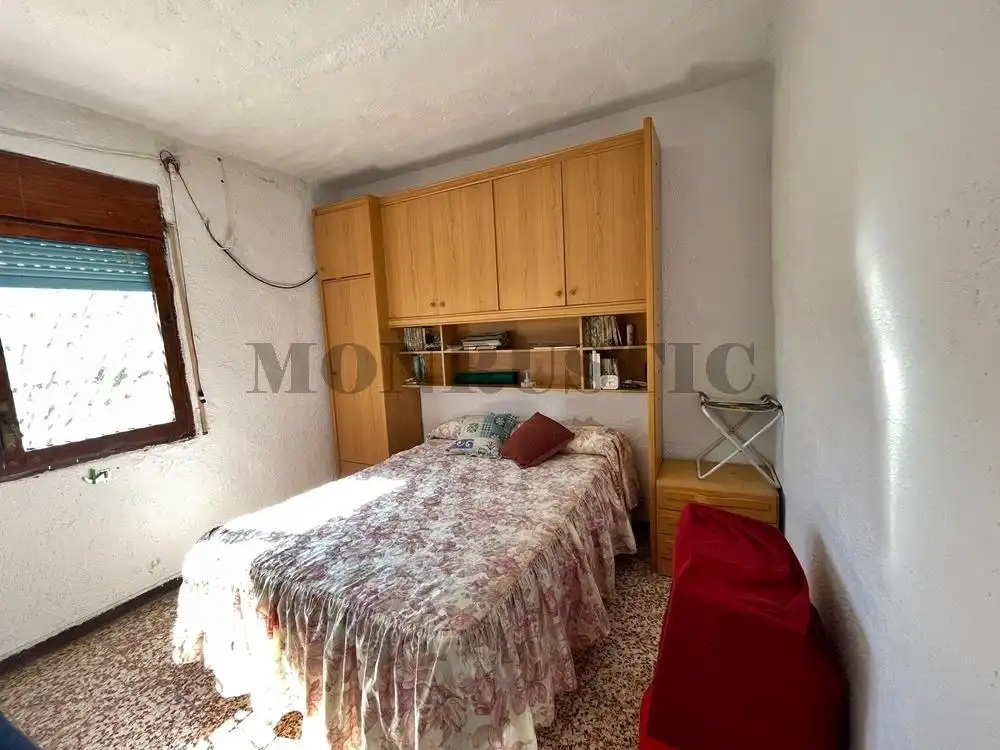 Habitación de Finca rústica en venta en Querol con Jardín privado, Terraza y Trastero