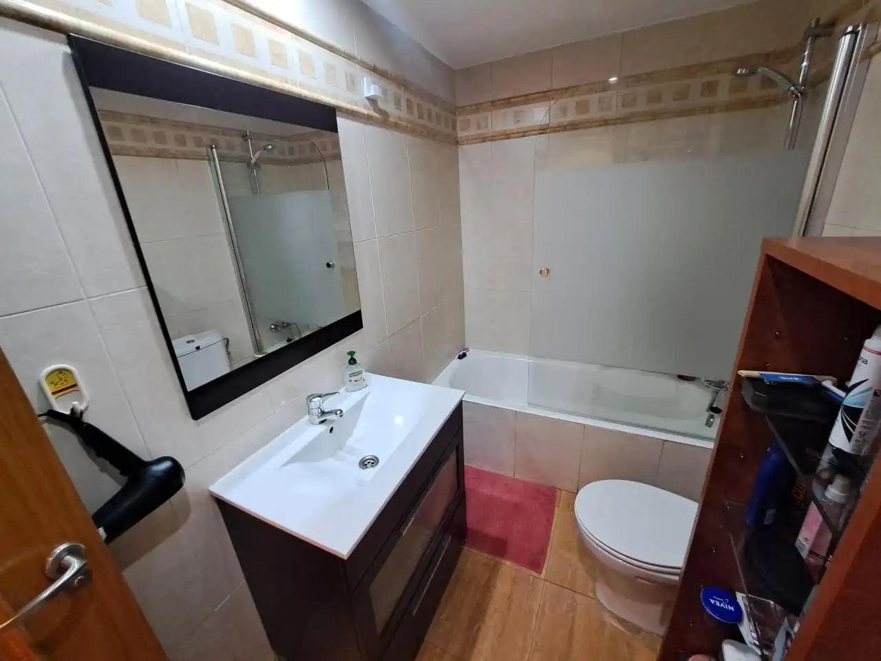 Bathroom of Flat for sale in Zaragoza  with Air Conditioner, Heating and Parquet flooring
