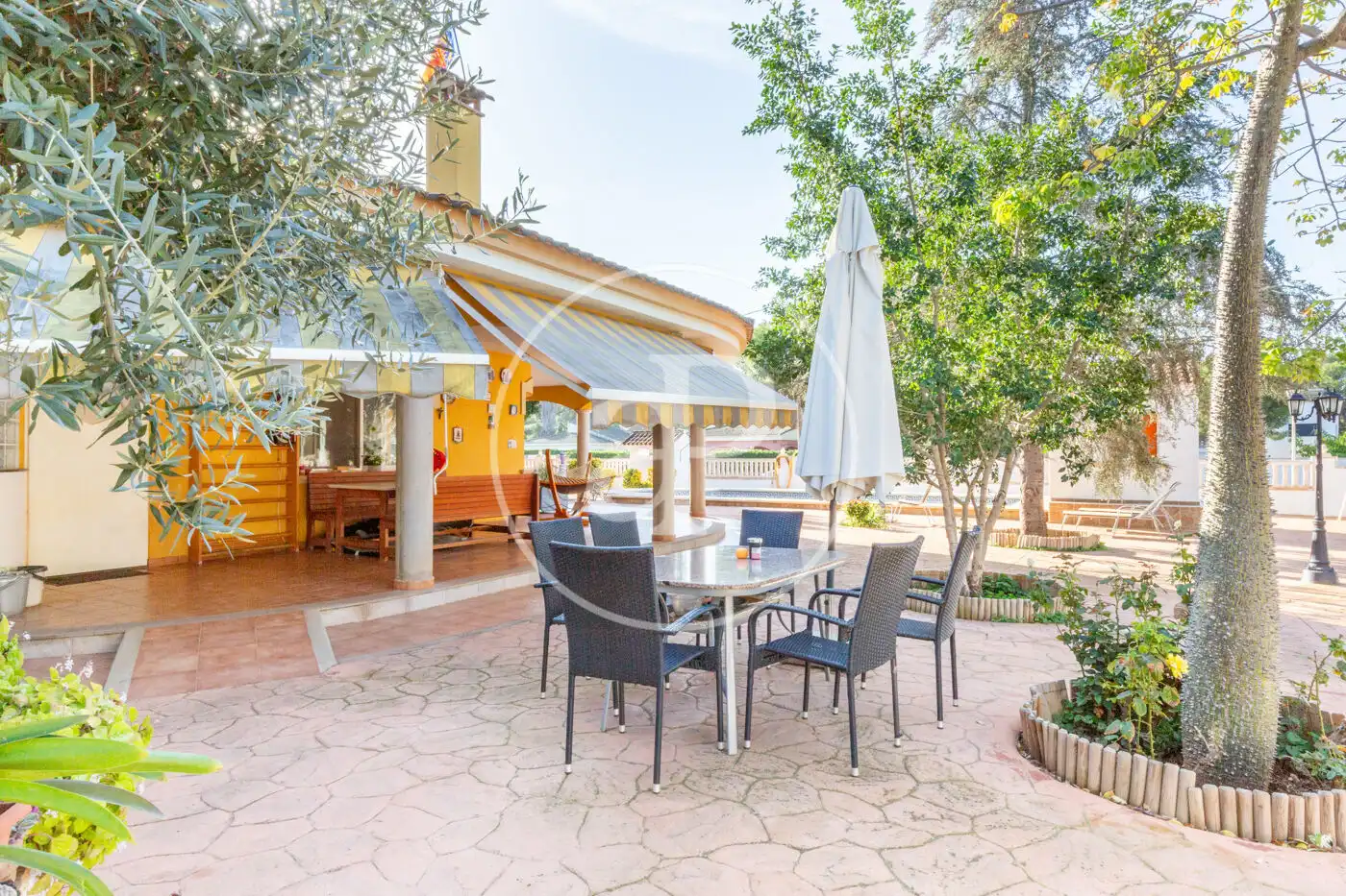 Garden of Houses for sale in Serra  with Air Conditioner, Heating and Private garden
