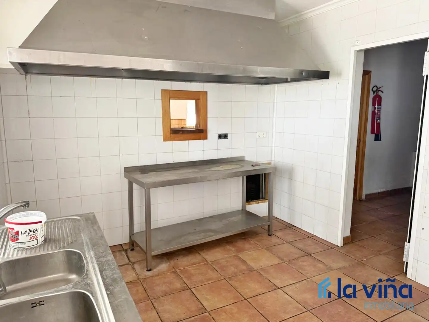 Cuina de Casa o xalet en venda en Loja amb Terrassa, Traster i Moblat