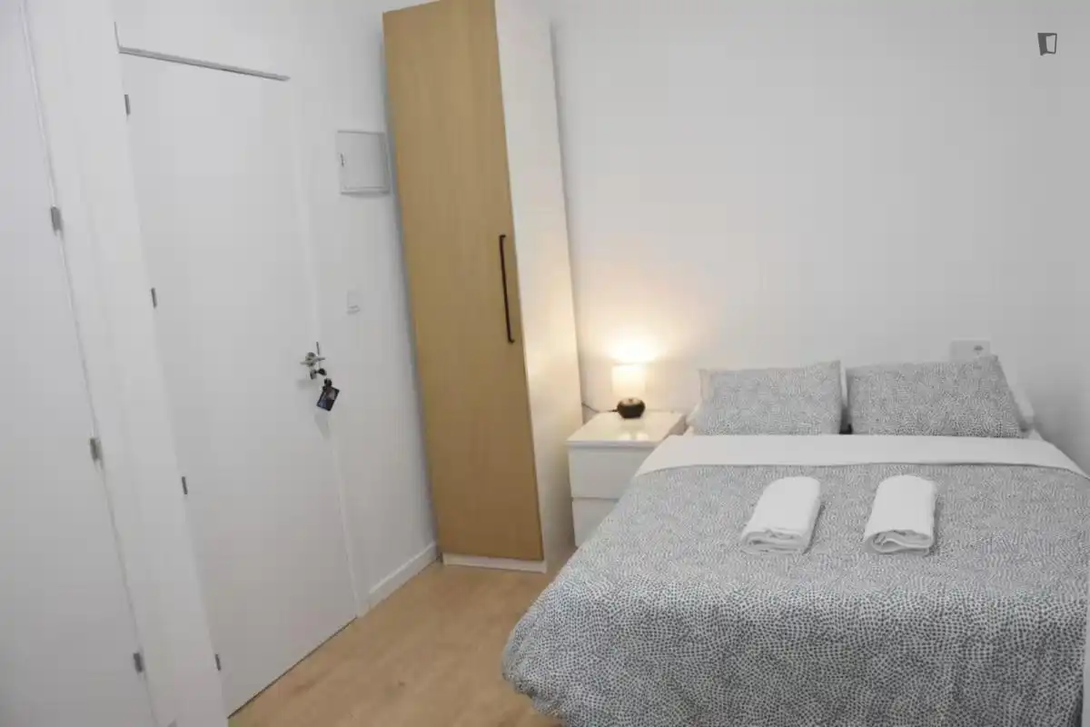 Habitación de Estudio de alquiler en Madrid con Aire acondicionado, Calefacción y Amueblado