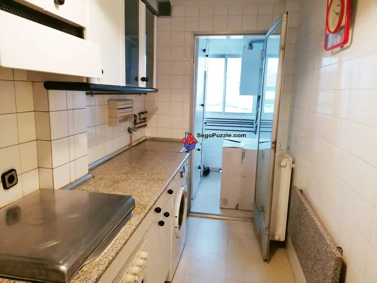 Cocina de Piso en venta en Segovia con Calefacción, Terraza y Amueblado
