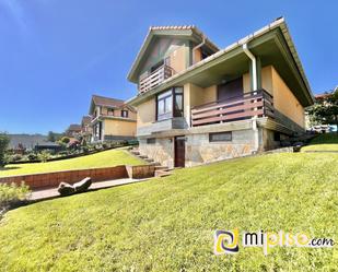 Exterior view of House or chalet for sale in Bárcena de Cicero  with Heating, Terrace and Swimming Pool
