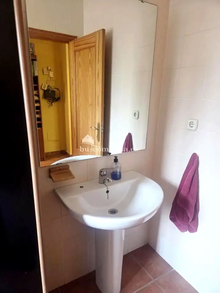 Bany de Oficina en venda en Jaén amb Aire condicionat