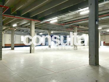 Industriegebäude zur Miete in Carrer Muga 1