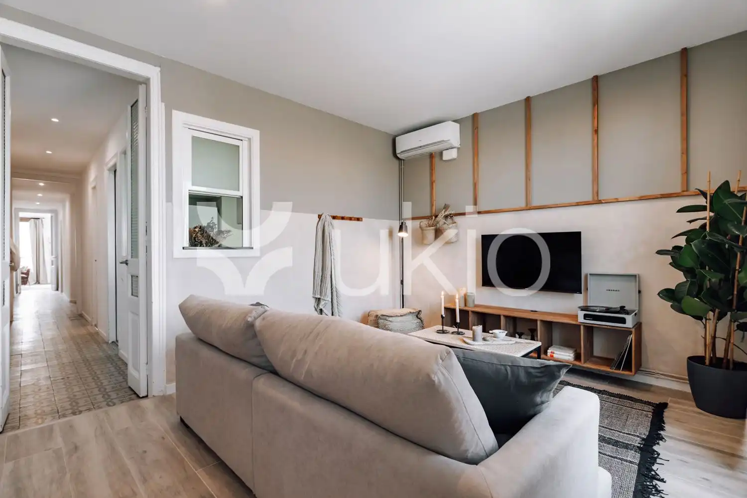 Apartment with terrace to rent in Carrer de Villarroel, imagen 6