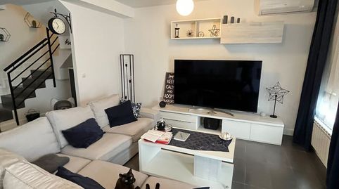 Foto 2 de Casa adosada en venta en Villalbilla pueblo, Villalbilla