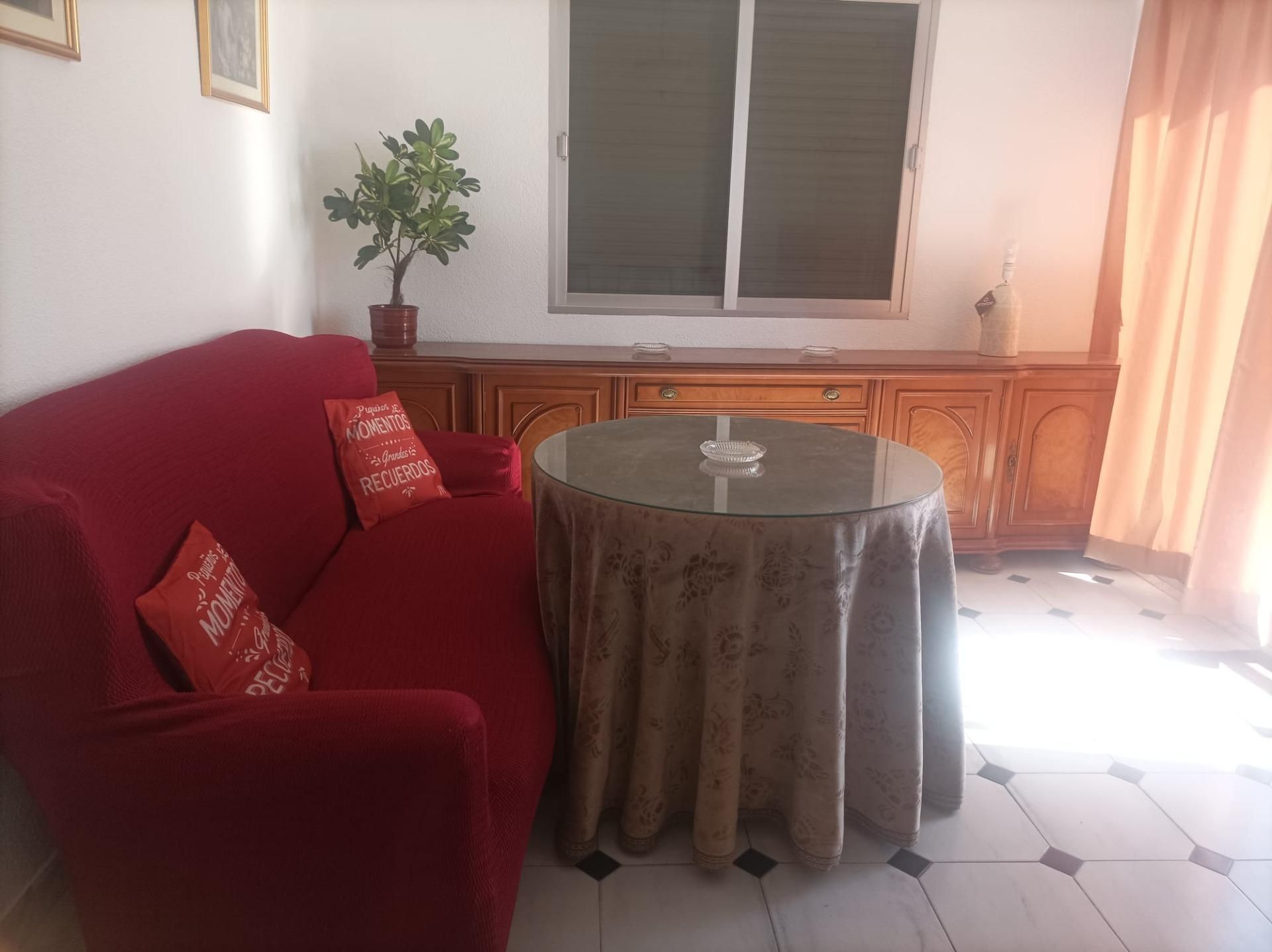 Living room of Flat to rent in  Granada Capital  with Terrace and Balcony