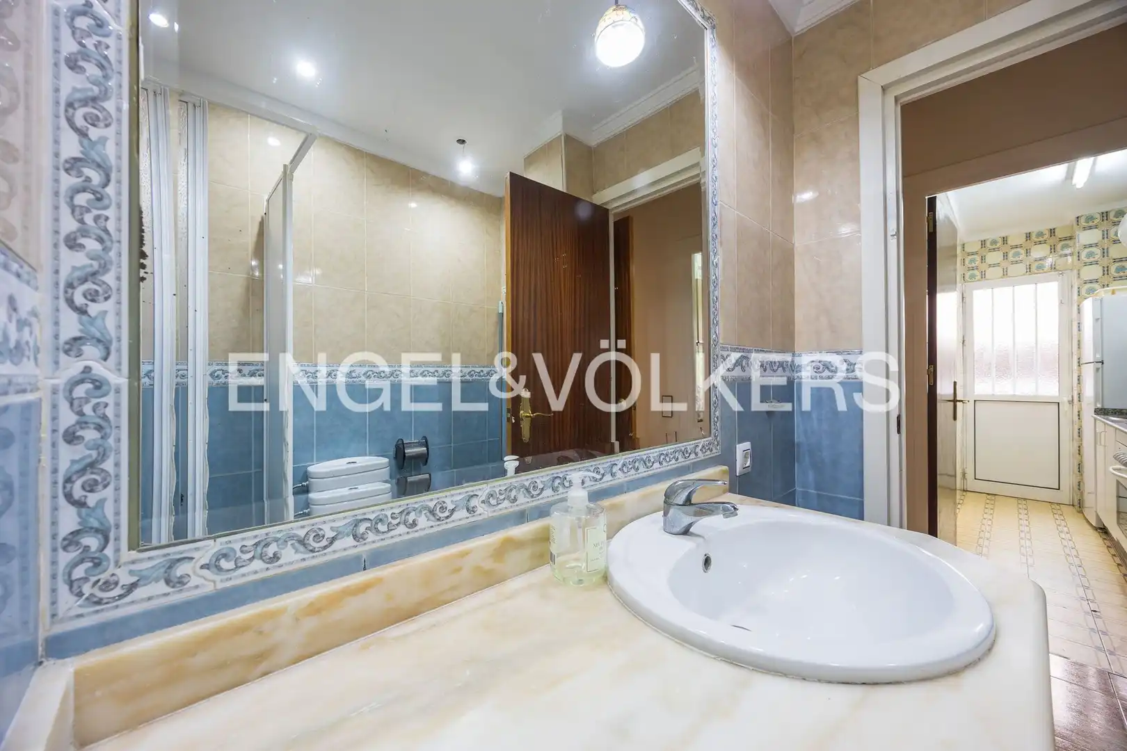 Baño de Planta baja en venta en Chipiona con Calefacción y Terraza