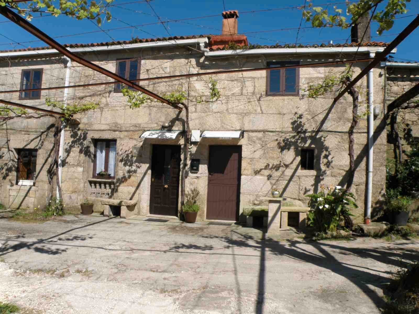 Vista exterior de Casa adosada en venda en Padrón