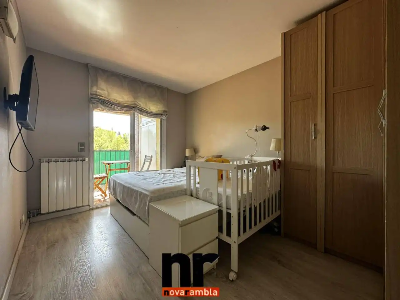 Wohnung zur Miete in Rambla Pinetons, Can Clos - Pinetons